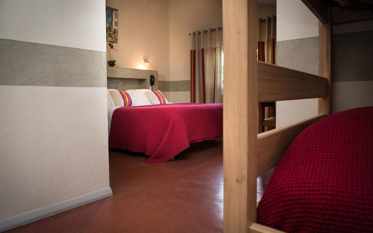 Logis Hotel Ur-Hegian ไอนัว ภายนอก รูปภาพ