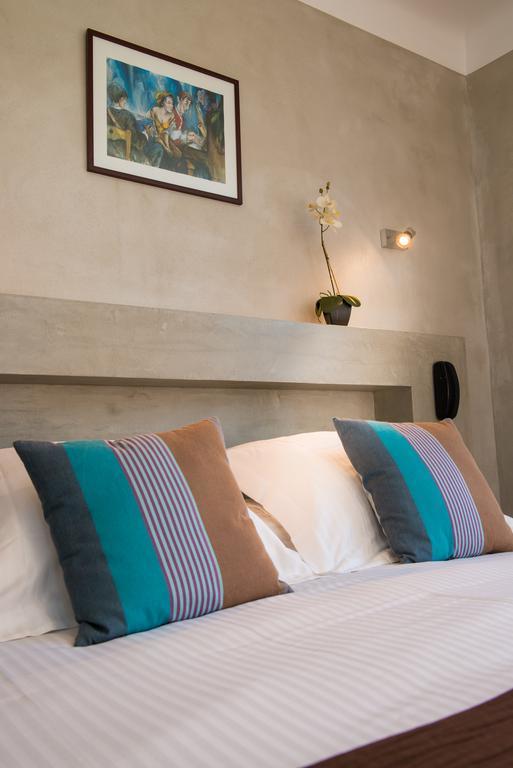Logis Hotel Ur-Hegian ไอนัว ภายนอก รูปภาพ